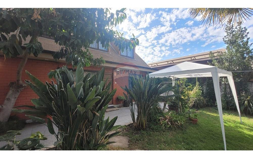 Se Vende Amplia Casa En La Comuna De Macul
