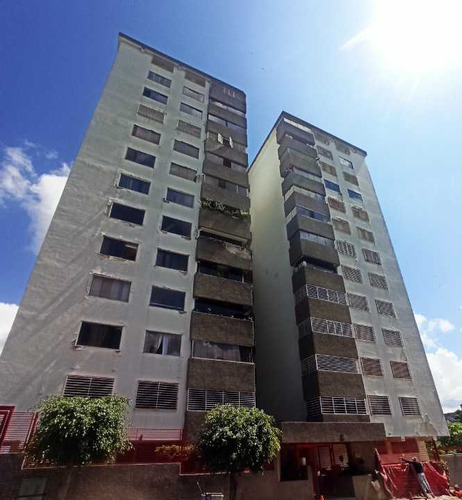 Vendo Apartamento 110m2 4h/3b/2p Maracacuay 7710