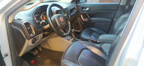 Imagen 8 de 15 de Fiat Toro 2.0 Volcano 4x4 At Pack Premium