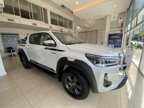 Toyota Hilux Pick-Up 2.8 Cd Srv 204Cv 4X4 At