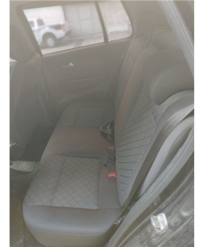 Imagem 9 de 10 de Volkswagen Fox 1.0 Mi Trendline 8v Flex 4p Manual