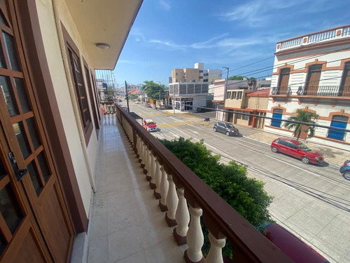 Casa En Venta En Veracruz Con Hab En P.b. Col Centro