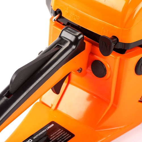 Motosierra Nafta 52cc 2,8hp Espada 50cm Podar Jardin Kushiro