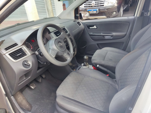 Volkswagen Fox 1.0 MI TRENDLINE 8V FLEX 4P MANUAL