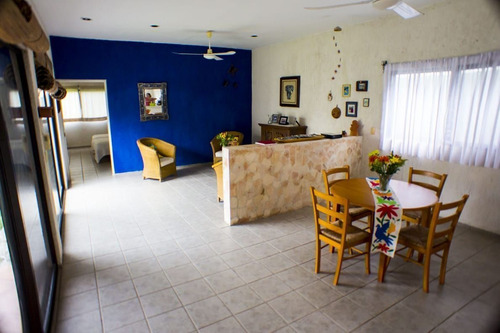 Imagen 9 de 25 de Amplia Residencia Amueblada De Una Planta En Margaritas Chol