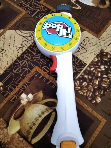 Bop It Versión Q Cargas Tus Propios Movimientos. Excelente