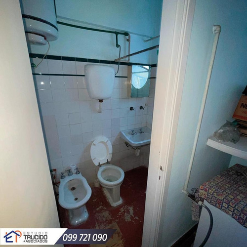 Imagen 8 de 20 de Apartamento - Centro (montevideo) - 3 Dormitorios Servicio Completo - 2 Baños - Cocina Definida A Gas Por Cañería.- Palacio Siri U$s 200.000