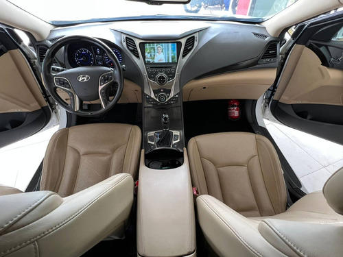 Imagem 7 de 9 de Hyundai Azera 3.0 Mpfi Gls V6 24v Gasolina 4p Automático