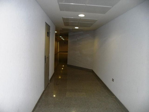 Ana Torres. Oficina En Venta 23-8620 En Boleíta Norte