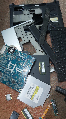 Dell Notebook Peças Modelo P03g Po3g001 Preto (Usado)