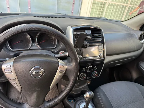 Nissan Versa 1.6 Advance At