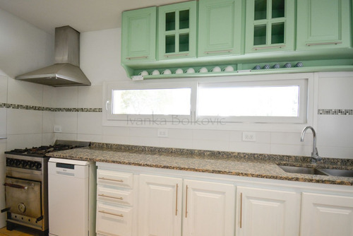 Venta Casa Ideal Para Disfrutar Rodeada De Pinos Con Piscina