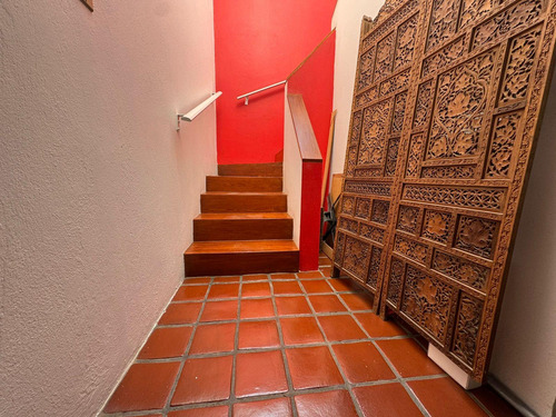 Casa Sola De Dos Niveles En Venta, En Privada Con Vigilancia En Lomas Tetela, Cuernavaca Morelos