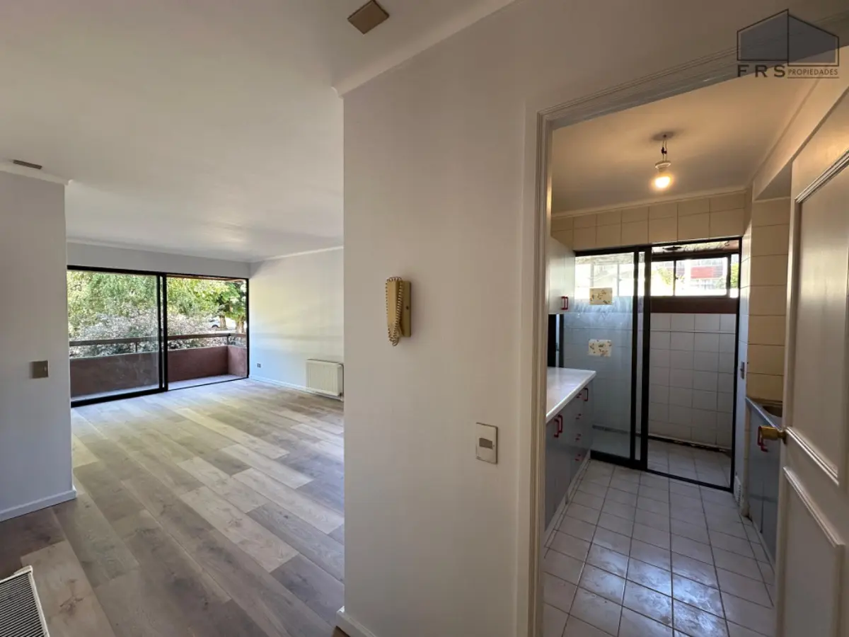 Imagen 3 de 16 de Departamento En Venta En Eje Balmaceda Caupolicán Con Jardí