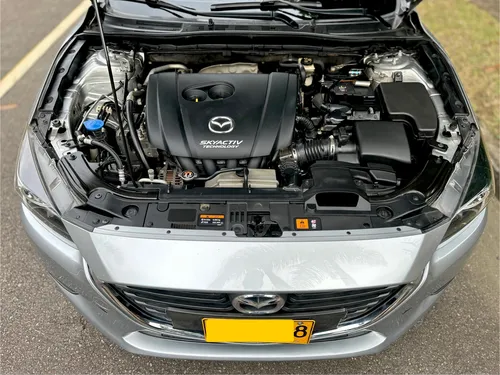 Mazda 3 Sedan Automático Con Cuero