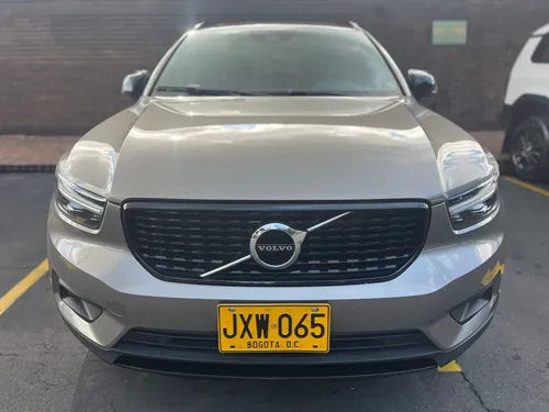 Volvo XC40 2.0 Hibrid