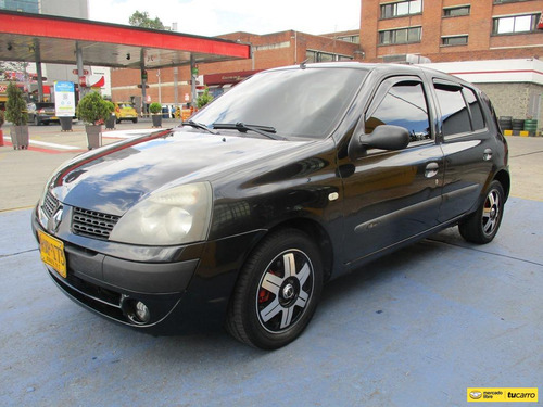 Renault Clio 1600cc At Aa