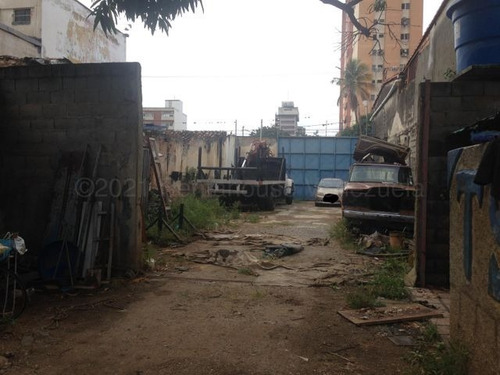 Imagen 7 de 30 de Terreno En Venta De 828 Mts2 En El Centro De Barquisimeto Lara, Teléfono De Contacto Directo: (0-4-2-4-5-9-3-7-5-4-2), Código Flexmls Rent-a-house Centro Occidente: 22-13560