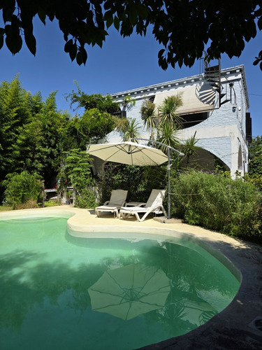 Venta O Permuta Casa 3 Habit. 3 Baños Piscina Jardín Parrilla Riego Automático Seguridad. Barrio Semi Privado Montecarlo. Pilar