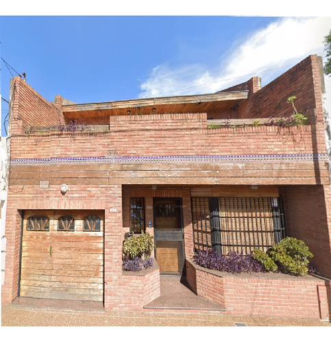 Hermoso Chalet 4 Amb Garaje 3 Baños - Fondito Libre -