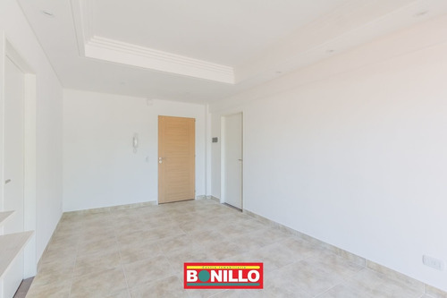 Imagen 4 de 30 de Departamento 2 Ambientes Venta Parque Chas