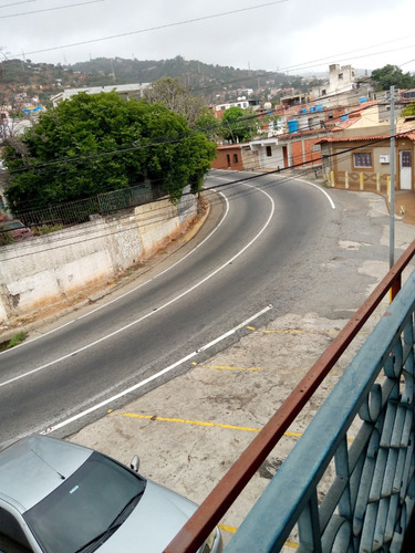 Casa Comercial Las Tunitas Catia La Mar La Guaira