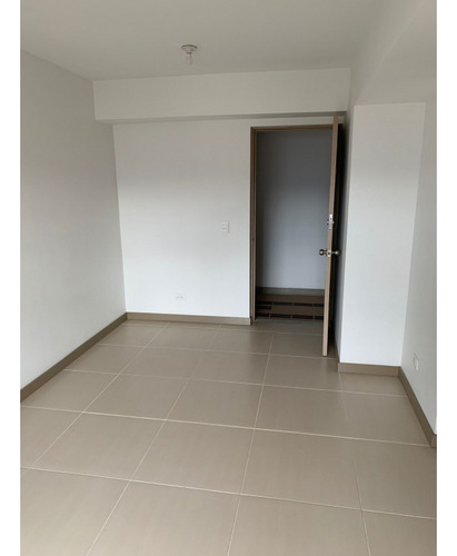 Apartamento Para La Venta En La Estrella Sector Suramerica