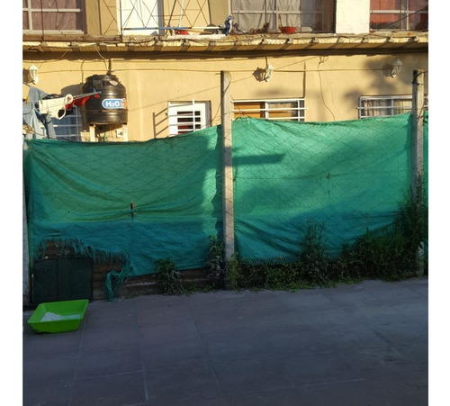 Casa En Block Con Entrada De Autos Y Dos Dptos. Al Cfte.