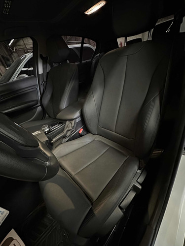 Imagen 8 de 11 de Bmw Serie 1 2018 1.5 118i Sport Line 136cv