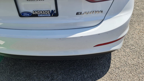 Imagen 14 de 15 de Hyundai Elantra 2018 2.0 Gls Premium At