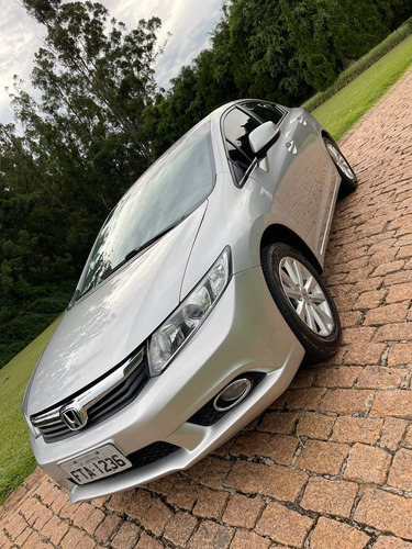 Honda Civic 1.8 Lxs Flex Aut. 4p
