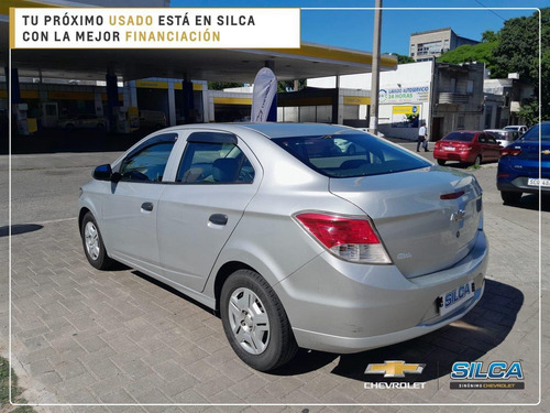 Imagen 7 de 19 de Chevrolet Prisma Joy 2017 Gris Plata 4 Puertas