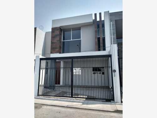 Imagen 1 de 10 de Casa Sola En Venta Santa Maria Xixitla