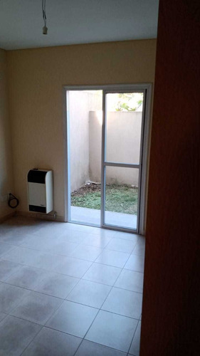 Imagen 3 de 11 de Venta!! Departamento 2 Ambientes Con Cochera Y Patio
