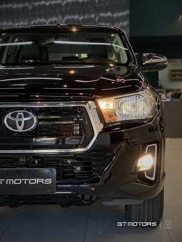 Toyota Hilux 2.7 Srv Cab. Dupla 4x2 Flex Aut. 4p