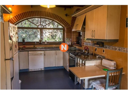 Casa En Venta, Mansa, Punta Del Este, 4 Dormitorios.- Ref: 209481