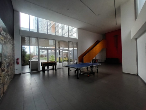 Departamento En Arriendo 1d/1b A Pasos Metro Mirador