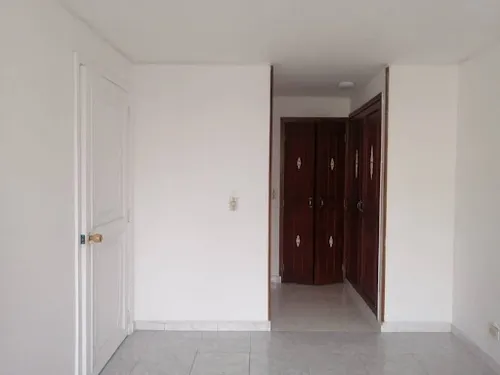 Apartaestudio En Arriendo Las Aguas 172-1628