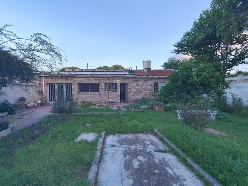 Imagen 5 de 8 de Venta De Casa Con Dpto En Marquez De Sobremonte S/bartolome Jaime Al 500.