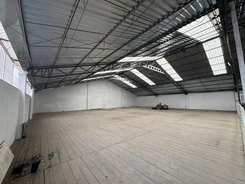 Renta De Bodega Amplia En Isabel La Católica, En Benito Juárez, Con Excelente Iluminación