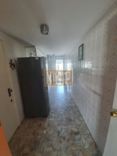 Imagen 26 de 30 de Departamento En Venta, 3 Dormitorios.