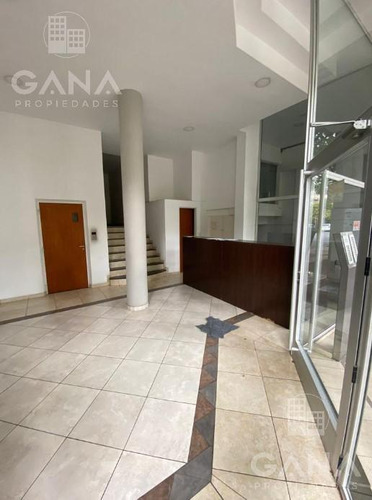 Venta Departamento Un Dormitorio Con Balcón Zona Terminal.