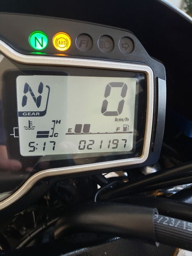 Suzuki Gsr 750 Za