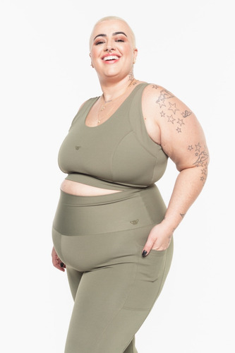 Imagem 2 de 9 de Legging Plus Size Wonder Size Com Bolso Emana® Plus Verde