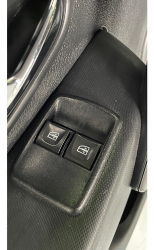 Renault Sandero 1.6 16V SCE FLEX EXPRESSION MANUAL