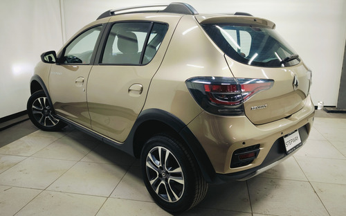 Renault Stepway 5p Intens L4/1.6 Aut