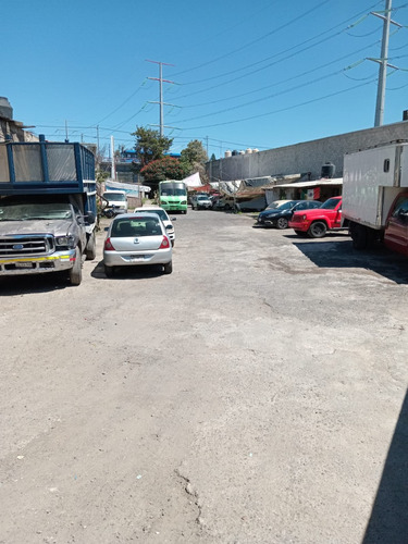 Atn' Inversionistas, Terreno Sobre Av. Principal 1750m2