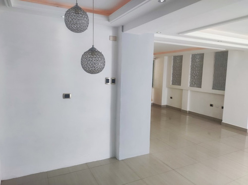 Imagen 12 de 16 de Town House En San Diego, Urb. Villa Fontana . Remodelado* Fg
