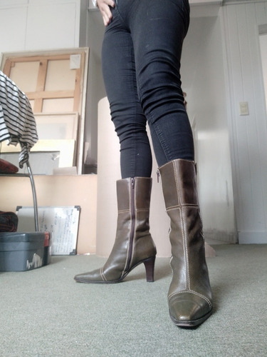 Botas Cuero Impecables. Cania Alta. Taco Alto