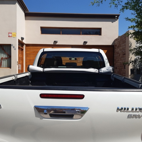 Toyota Hilux 2.8 Cd Srv 177cv 4x4
